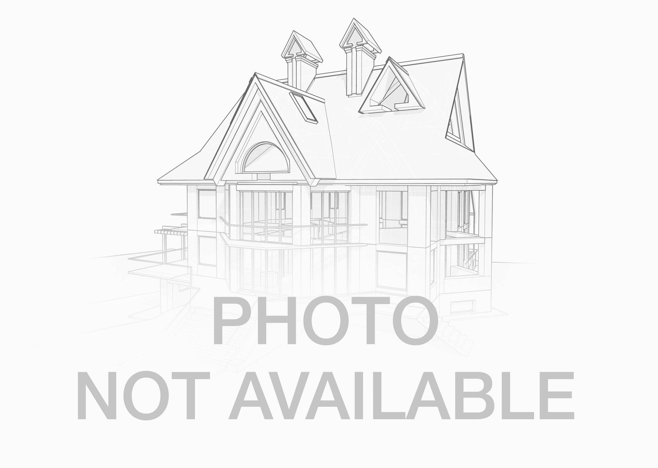 1300 Pennwood Court 